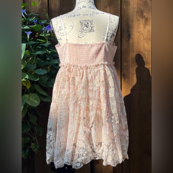 Free People All That Glitters Babydoll Lace Minidress in Ivory Combo Size M NWT - Picture 2 of 7